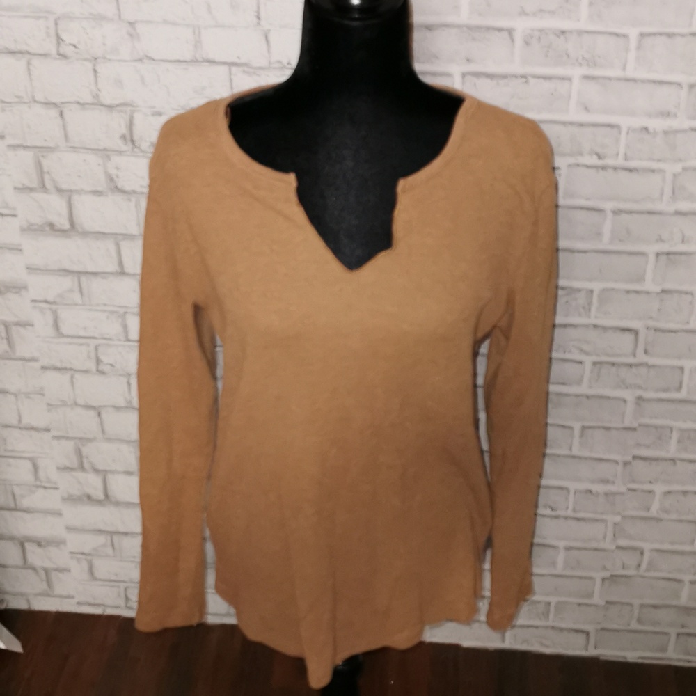 WIND RIVER Long sleeve V neck T shirt